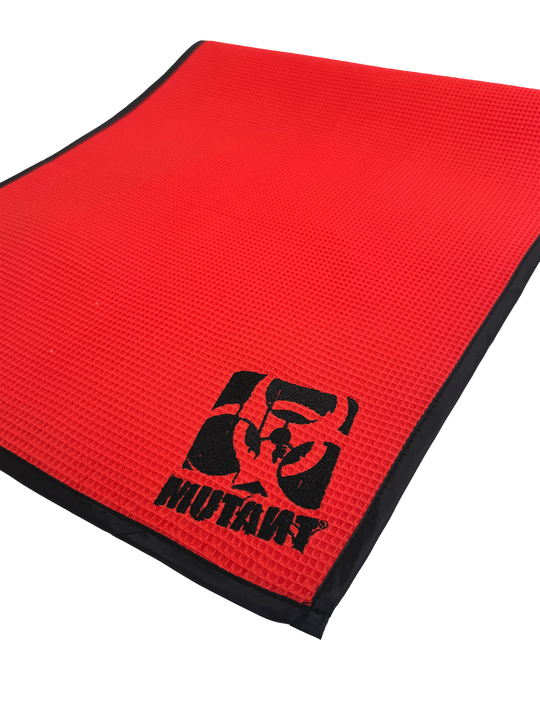 MUTANT® BORN HARDCORE GYM TOWEL - WAFFLE WEAVE